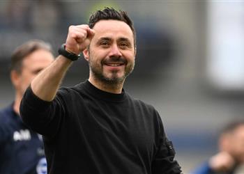 بعد اهتمام ليفربول وبرشلونة مساعد دي زيربي يلمح لوجهته المقبلة