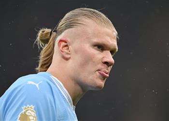 هالاند يدعو إلى ثورة جديدة في تكنولوجيا كرة القدم