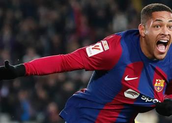 وكيل فيتور روكي يرد على إمكانية رحيله عن برشلونة