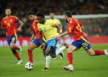 فيديو أزمة جديدة لـ فينيسيوس جونيور في مباراة إسبانيا والبرازيل