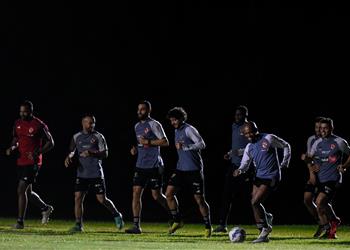 سفير مصر في تنزانيا يعلن نفاذ تذاكر مباراة الأهلي وسيمبا