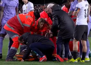 فيديو إصابة خطيرة تثير الفزع في مباراة ريال مدريد وفالنسيا