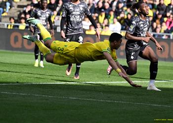 بمشاركة مصطفى محمد ميتز يفوز على نانت بثنائية في الدوري الفرنسي