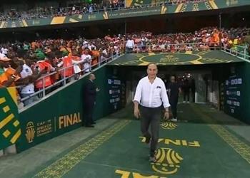 مصدر بـ منتخب مصر حسام حسن يثق في لاعب الأهلي ويعتبره حلقة وصل مع زملائه