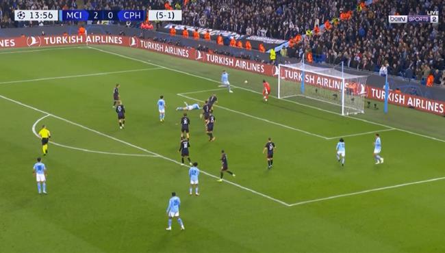 فرصة خطيرة من مانشستر سيتي علي مرمي كوبنهاجن بدوري ابطال اوروبا