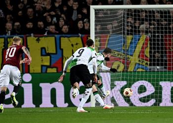 فيديو ماك أليستر يسجل هدف ليفربول الأول أمام سبارتا براج