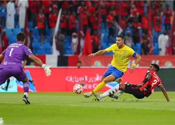 فيديو الرائد يقسو على النصر بثلاثية في الدوري السعودي