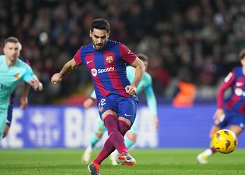 إصابة لاعب برشلونة واستبداله أمام ريال مايوركا