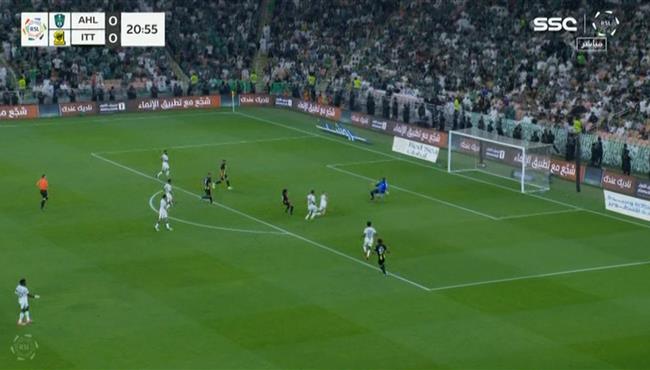 رومارينيو يهدر فرصه هدف محقق امام الاهلي بالدوري السعودي