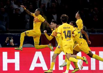 فيديو رافينها يسجل هدف تعادل برشلونة أمام باريس سان جيرمان