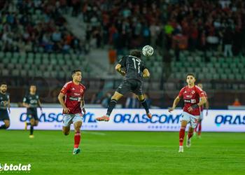 فيديو وسام أبو علي يسجل هدف الأهلي الأول أمام زد