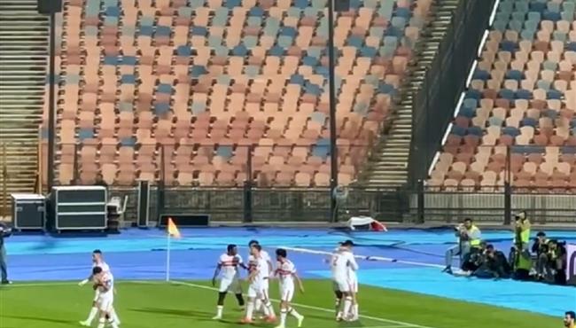 احتفال زيزو والجماهير بالهدف الاول للزمالك امام الاتحاد السكندري
