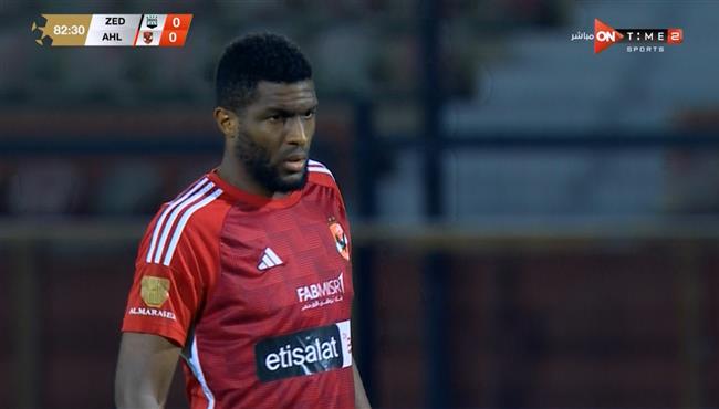 موديست يهدر فرصة هدف مؤكد في مباراة الاهلي وزد