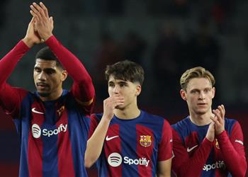 بشرط جزائي مليار يورو برشلونة يفاوض لاعبه لتجديد عقده