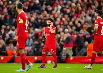 بعد انتقاده لمهاجم الفريق مشجعو ليفربول يعتذرون لـ مايكل أوين