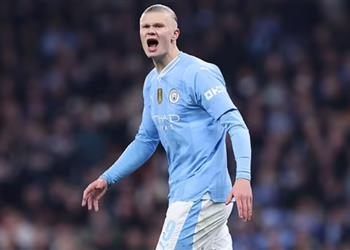 والد هالاند يرد على انتقادات روي كين وكاراجر لنجله