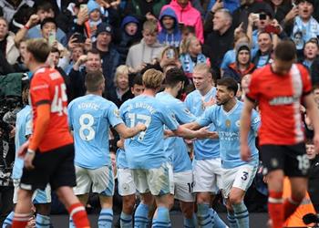 فيديو مانشستر سيتي يقسو على لوتون تاون بخماسية ويعتلي صدارة الدوري الإنجليزي مؤقت ا