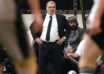 بعد رباعية نيوكاسل مدرب توتنهام يسخر من مواجهة آرسنال وليفربول ومانشستر سيتي