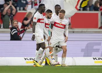 مرموش يشارك في هزيمة فرانكفورت بثلاثية أمام شتوتجارت بـ الدوري الألماني