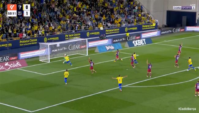 هدف قادش الملغي امام برشلونة بالدوري الاسباني