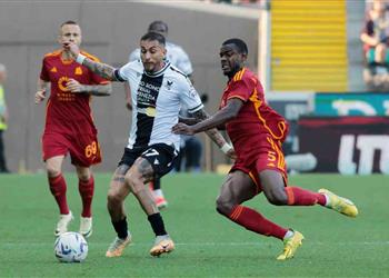 فيديو إيقاف مباراة روما وأودينيزي بعد سقوط مرعب لـ إيفان نديكا