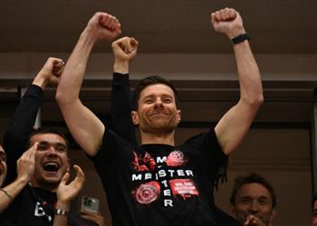 ألونسو بعد التتويج التاريخي لـ باير ليفركوزن سعيد بكسر هيمنة بايرن ميونخ والأمر لم ينته