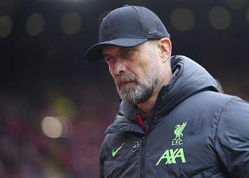 كاراجر يعترض على قرار كلوب في مباراة ليفربول وكريستال بالاس