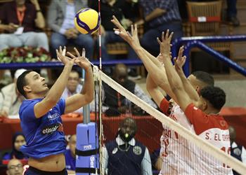 الأهلي يهزم الفتح المغربي ويحقق فوزه الثاني في بطولة إفريقيا للطائرة