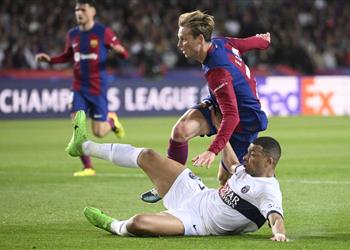 دي يونج يشكك في طرد أراوخو أمام باريس سان جيرمان ويصر ح علينا إعادة جمع أنفسنا