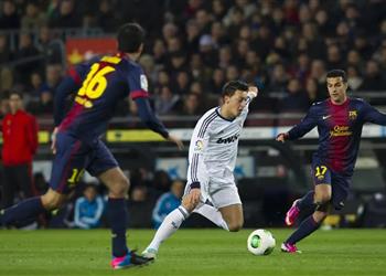 أوزيل شكوى الحكام لن تفيد برشلونة وريال مدريد الأوفر حظ ا في دوري أبطال أوروبا