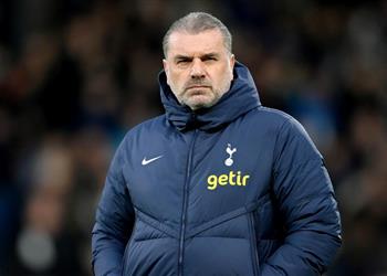 تعليق غريب من مدرب توتنهام على إمكانية لحاق مانشستر يونايتد بفريقه في الدوري الإنجليزي