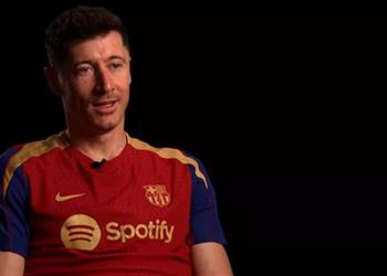 ليفاندوفسكي يتحدى ريال مدريد قبل الكلاسيكو ويؤكد سيقارونني باللاعبين الآخرين لمدة عامين