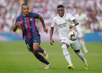 كوندي مواجهة فينيسيوس صعبة والكلاسيكو بمثابة النهائي لنا