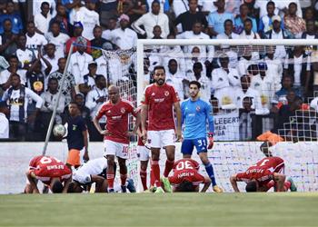 تجده في كل مكان كاف يتغنى بلاعب الأهلي بعد التعادل مع مازيمبي