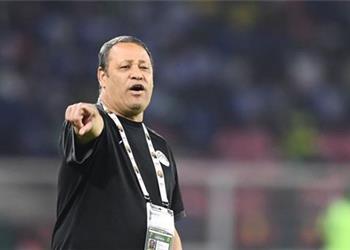 ضياء السيد يدافع عن خالد بيبو مع كل خسارة تحدث حملة ومجلس الأهلي عاقل