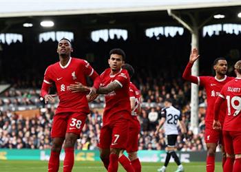 فيديو ليفربول يتخطى فولهام بثلاثية ويلاحق آرسنال في صدارة الدوري الإنجليزي