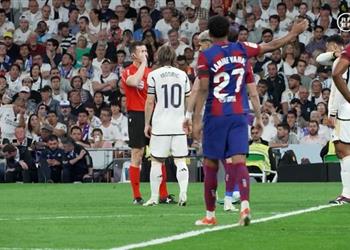 الاتحاد الإسباني ينشر ماذا دار بين الحكم وغرفة الفار بشأن هدف لامين يامال في الكلاسيكو