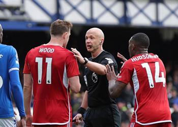 نوتينجهام فورست يصدر بيان ا جديد ا بشأن أزمة مباراة إيفرتون