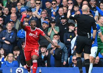 اتحاد كرة القدم ورابطة الدوري الإنجليزي يهاجمان نوتينجهام فورست والنادي يرد بقوة