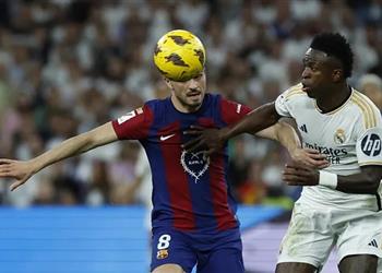 شقيق بيدري يدافع عنه بعد هجوم مشجع لـ برشلونة أنت أحمق وأخي سيعود قريب ا