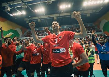 الخطيب يهنئ فريق طائرة الأهلي بعد التتويج ببطولة إفريقيا والتأهل إلى كأس العالم للأندية