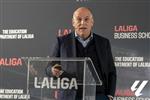 تيباس يُعلق على واقعة الهدف الشبح في الكلاسيكو ويؤكد إقامة مباريات الليجا خارج إسبانيا