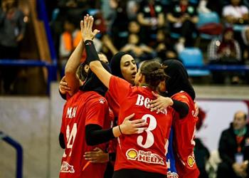 الأهلي يفتتح بطولة إفريقيا لسيدات الطائرة بفوز ساحق على ناصرية بجاية الجزائري