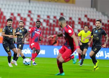 فيديو في غياب طارق حامد ضمك يسقط بهدف أمام التعاون بـ الدوري السعودي