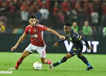 فيديو بصناعة إمام عاشور أكرم توفيق يسجل هدف الأهلي الثالث أمام مازيمبي