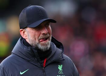 كلوب يعترف كنت على وشك الغناء أمام إيفرتون وما حدث أمر مروع