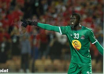 حارس مازيمبي يرد عبر بطولات على اتهامه بإضاعة الوقت أمام الأهلي ويؤكد الحكم كان سيئ ا