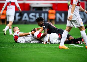 جنون لا يتوقف ليفركوزن يرفض الهزيمة الأولى ويتعادل في الوقت القاتل مع شتوتجارت