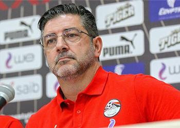 اتحاد الكرة يوضح رد وزارة الرياضة بشأن دفع الشرط الجزائي لـ روي فيتوريا