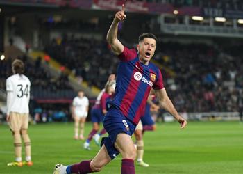 ليفاندوفسكي بعد الريمونتادا أمام فالنسيا نحن برشلونة وسأسجل بسهولة في هذه الحالة